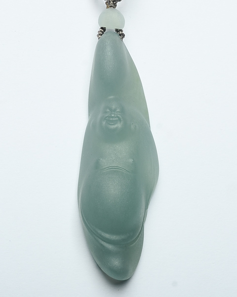 大肚能容天下事