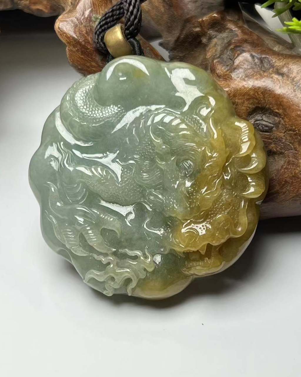 龙行天下
