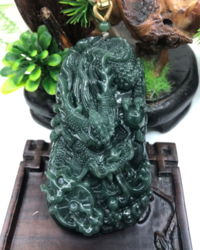 龙行天下