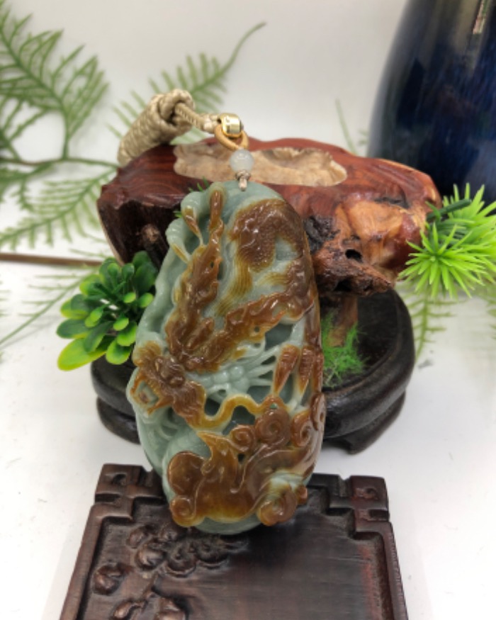 龙行天下