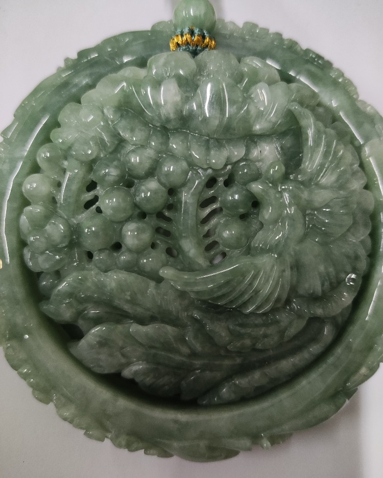 手镯——凤戏牡丹