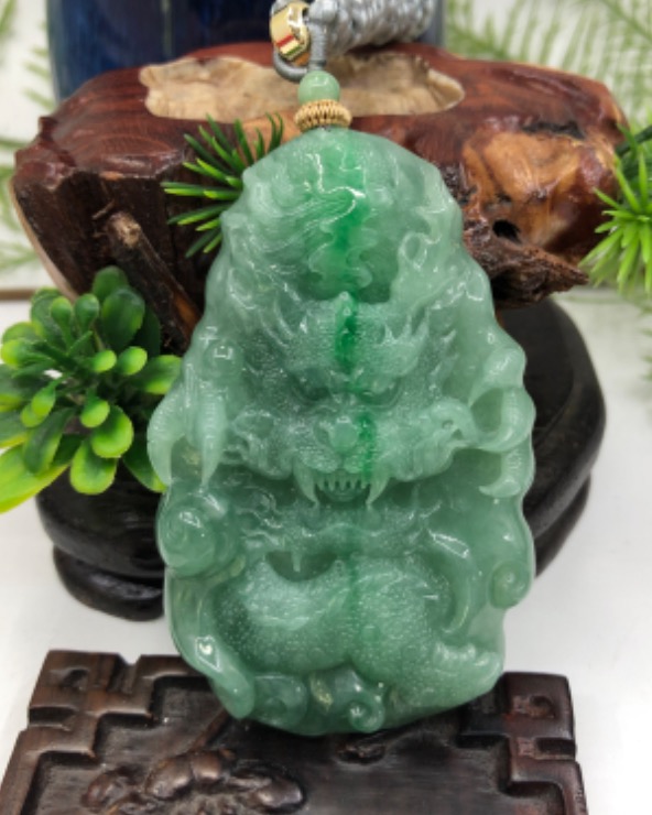 龙行天下