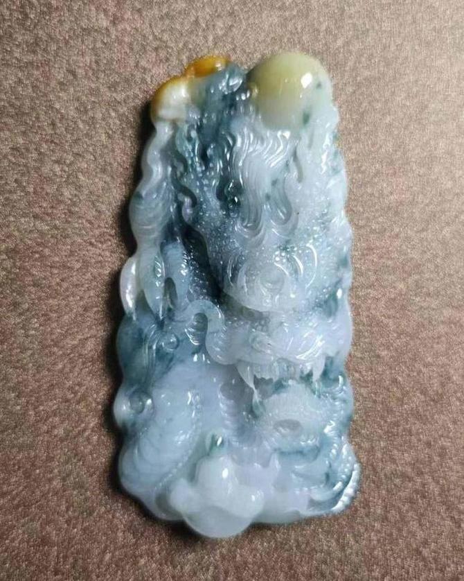 龙行天下