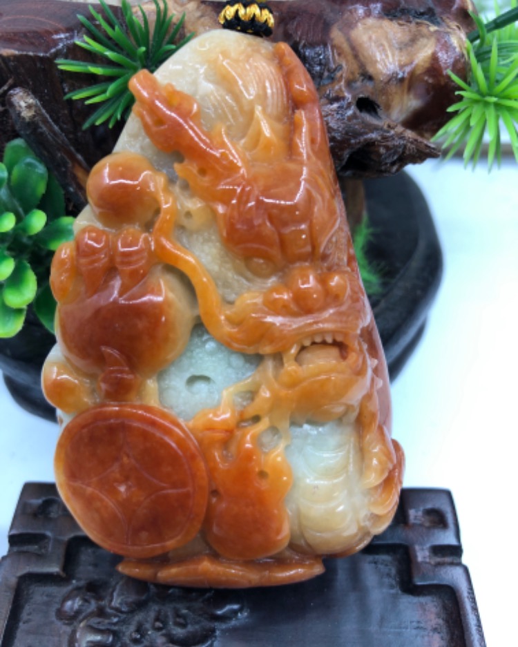 龙行天下