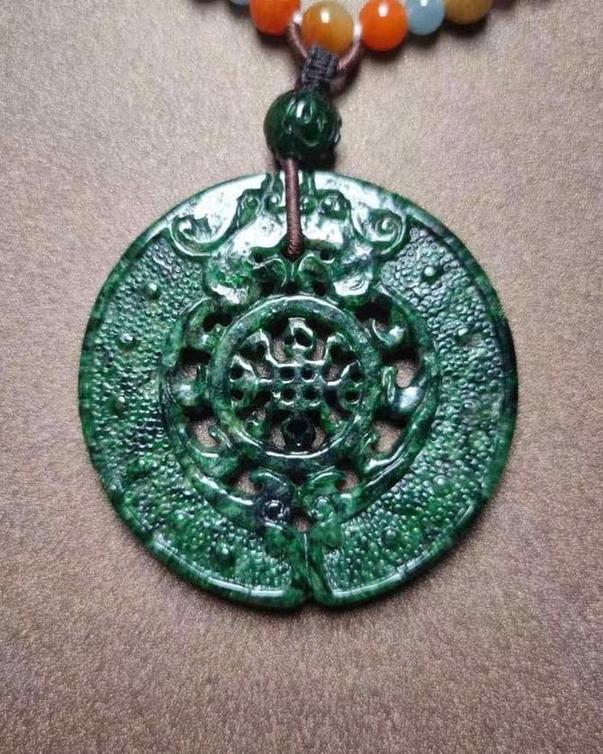 双龙护主