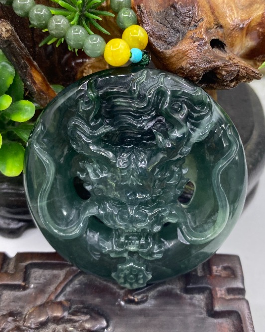 龙行天下