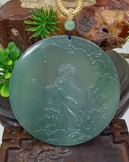 踏雪寻梅