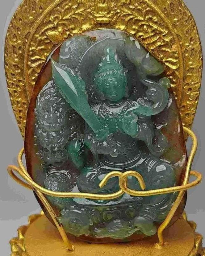 神龙护主