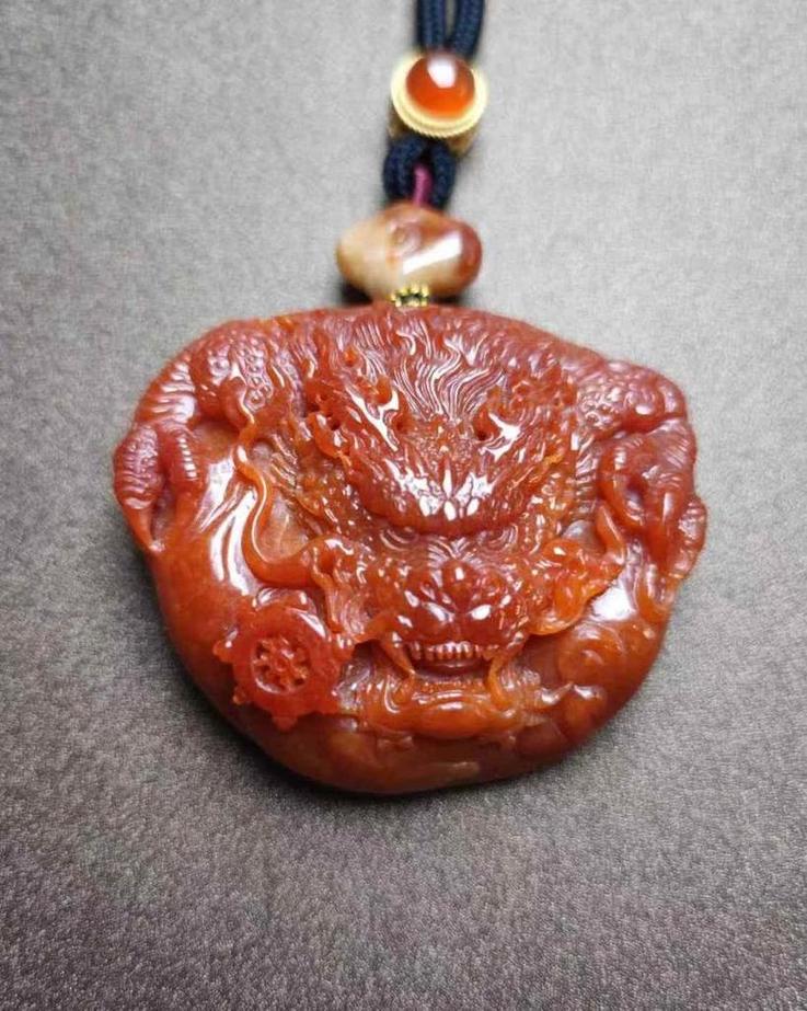 神龙护主
