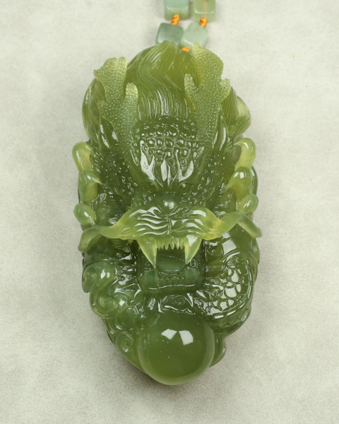 神龙护主