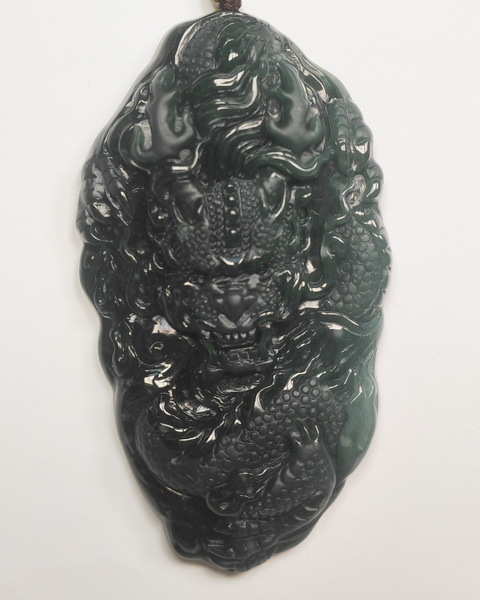 龙行天下