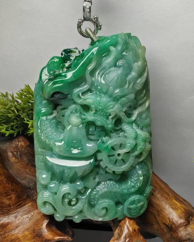 神龙护主
