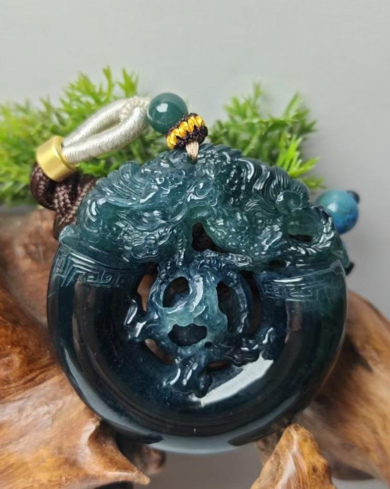 神龙护主