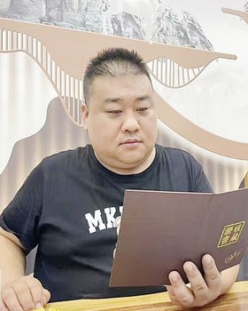 黄萌鑫